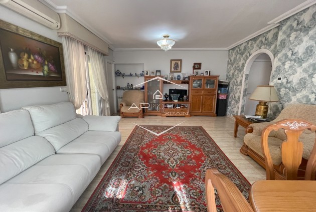 Resale - Villa - Detached -
Guardamar del Segura - Guardamar pueblo