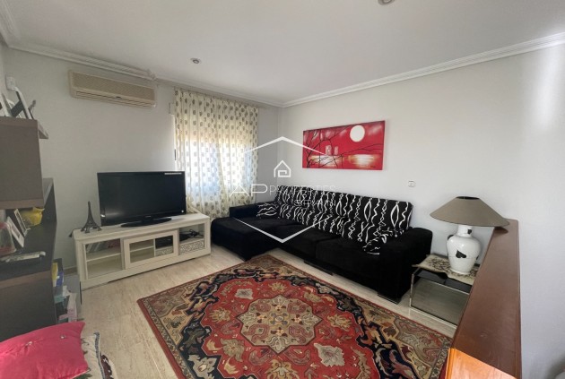 Resale - Villa - Detached -
Guardamar del Segura - Guardamar pueblo