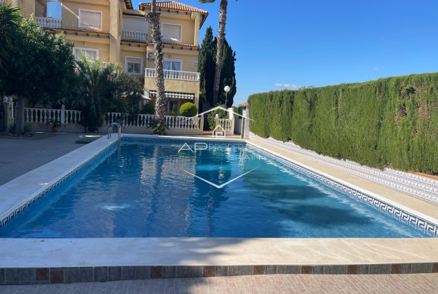 Resale - Villa - Detached -
Guardamar del Segura - Guardamar pueblo