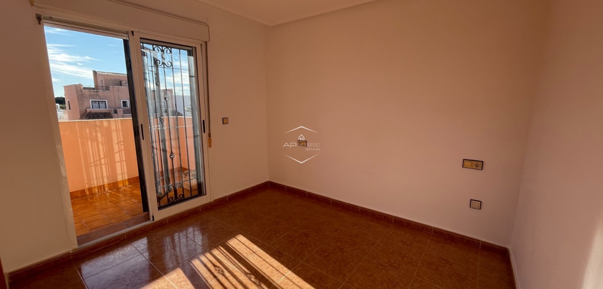 Resale - Townhouse -
Los Montesinos - La Herrada