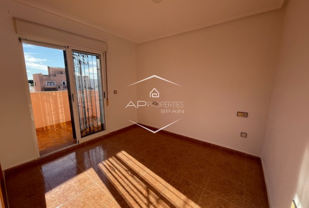 Resale - Townhouse -
Los Montesinos - La Herrada