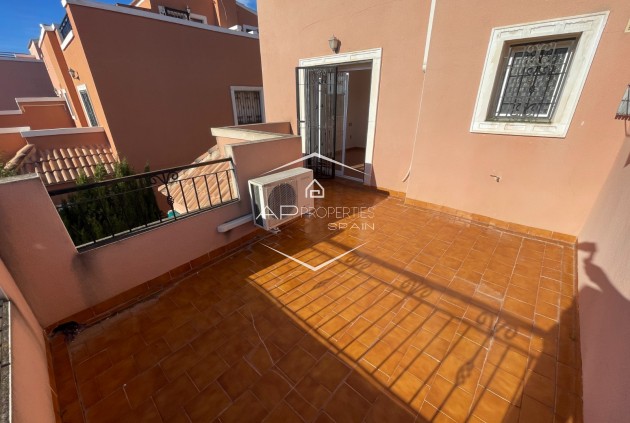 Resale - Townhouse -
Los Montesinos - La Herrada