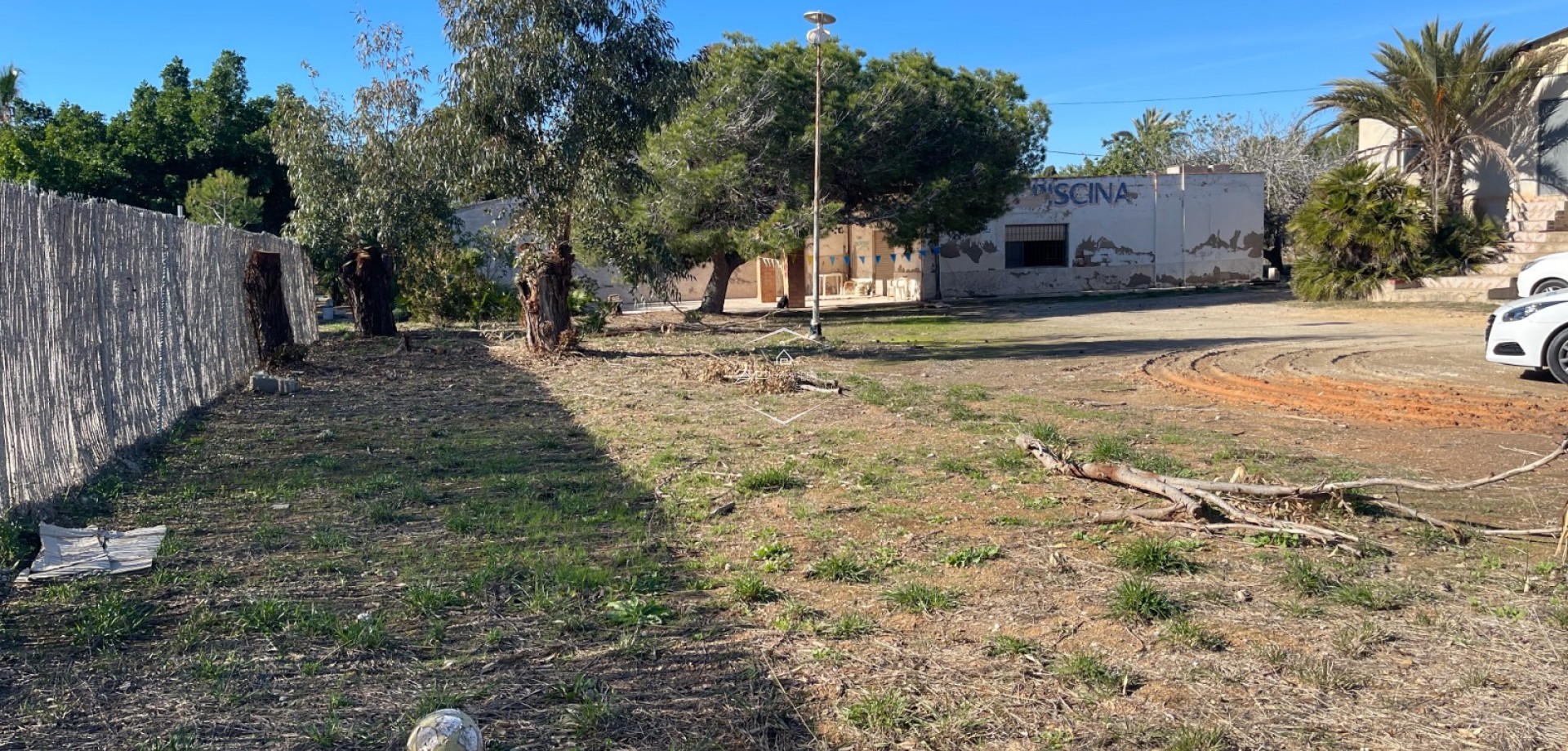 Herverkoop - Finca -
Elche