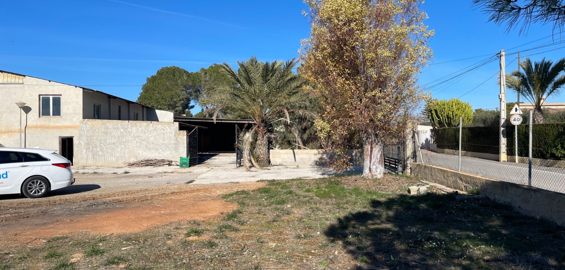 Herverkoop - Finca -
Elche