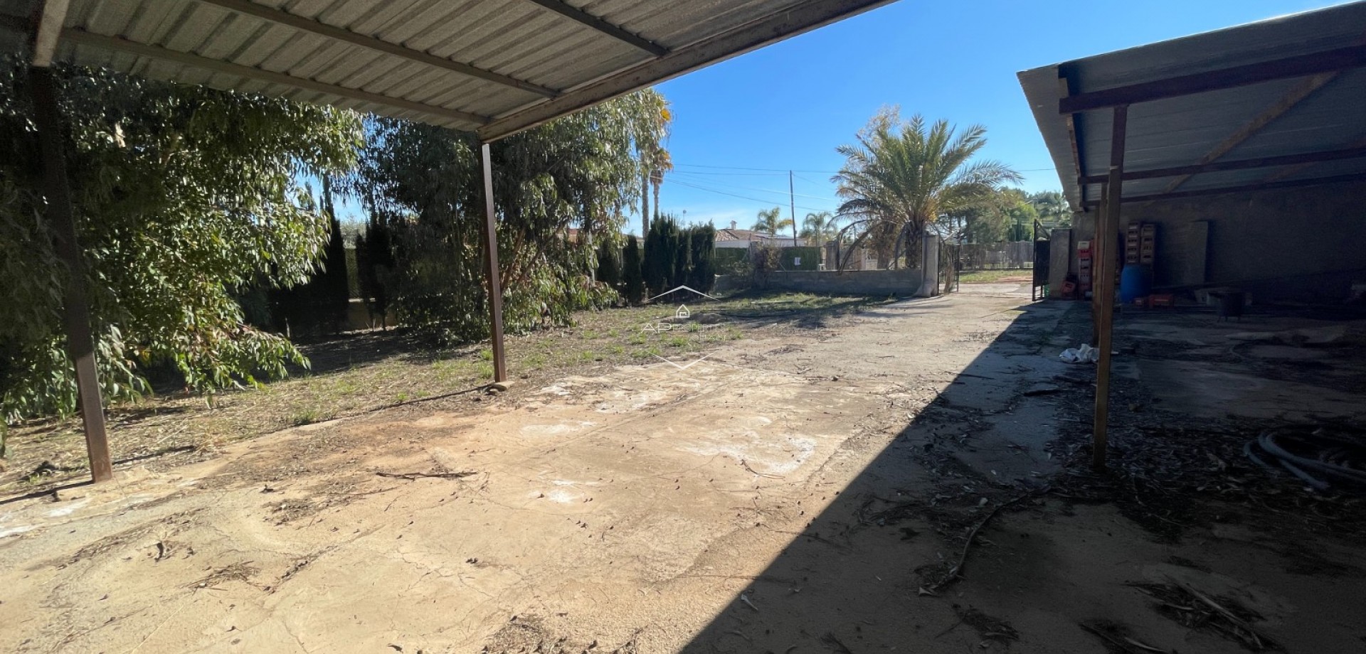 Herverkoop - Finca -
Elche