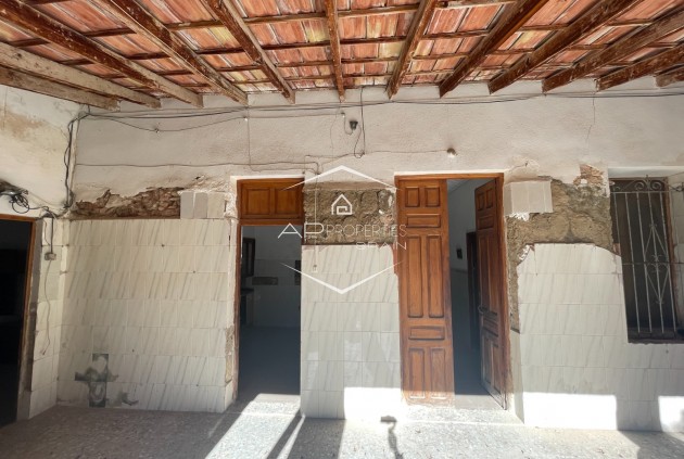 Herverkoop - Finca -
Elche