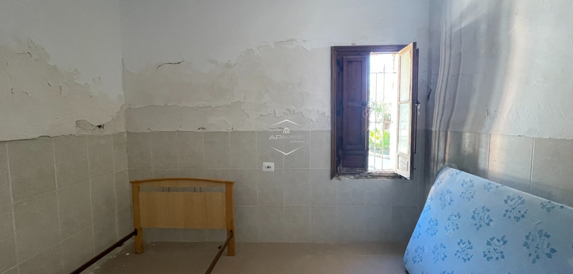 Herverkoop - Finca -
Elche