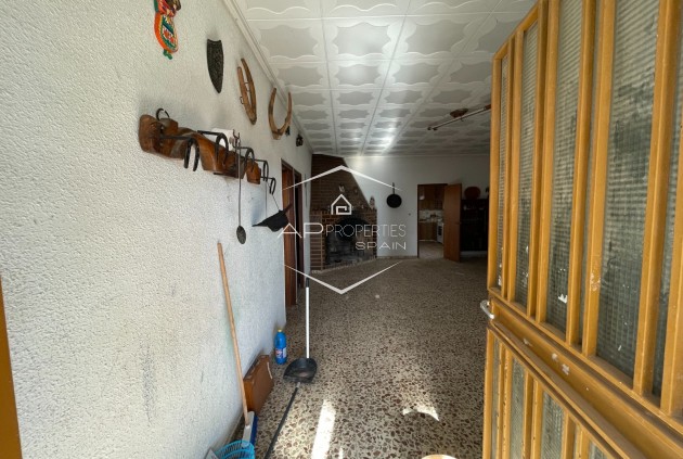 Odsprzedaż - Finca -
Aspe