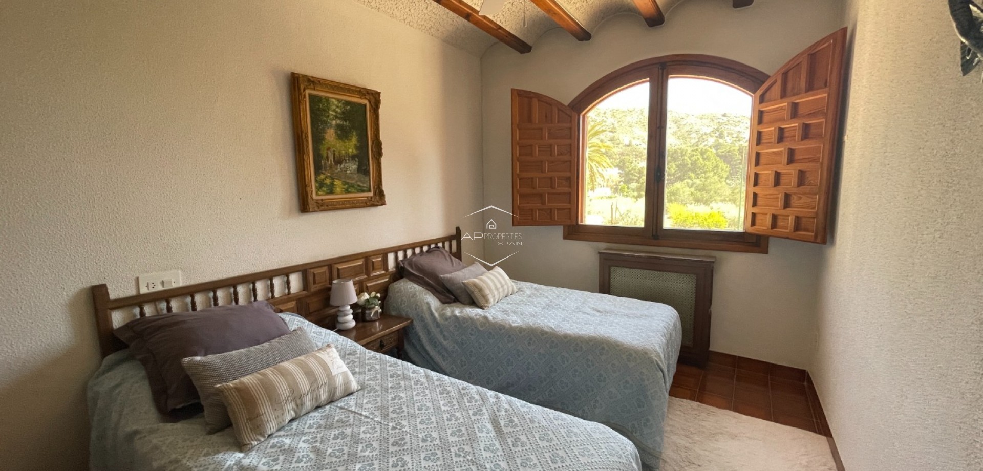 Odsprzedaż - Finca -
Elda