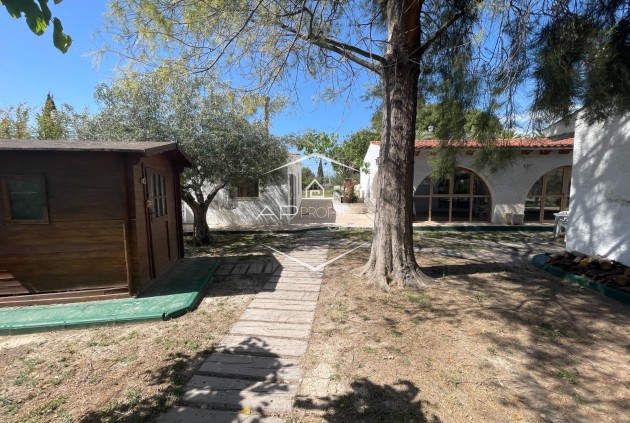 Odsprzedaż - Finca -
Elda