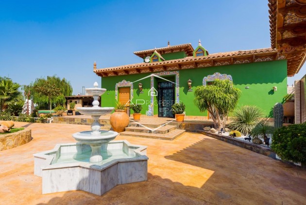 Reventa - Finca / Propiedad rural -
Almoradí - Almoradi