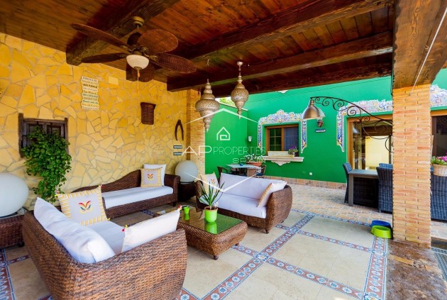 Reventa - Finca / Propiedad rural -
Almoradí - Almoradi