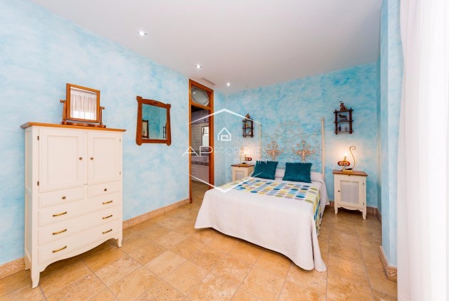 Reventa - Finca / Propiedad rural -
Almoradí - Almoradi