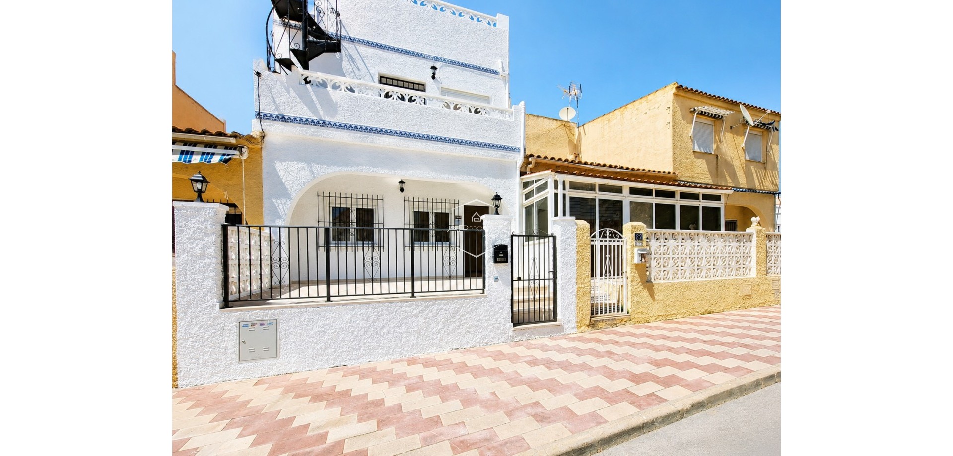 Resale - Adosado -
San Fulgencio - La Marina