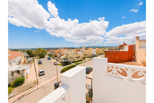 Resale - Adosado -
San Fulgencio - La Marina