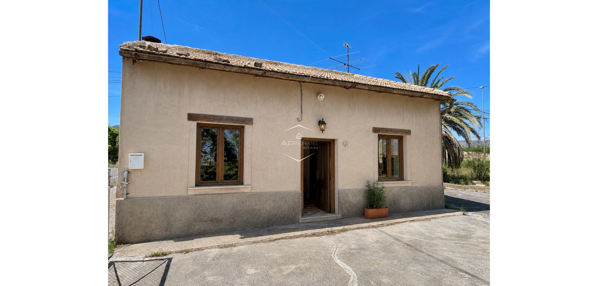 Resale - Villa - Detached -
La Romana - Villas de la Romana