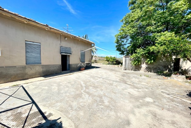 Resale - Villa - Detached -
La Romana - Villas de la Romana
