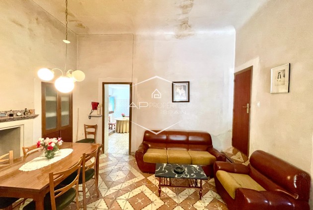 Resale - Villa - Detached -
La Romana - Villas de la Romana