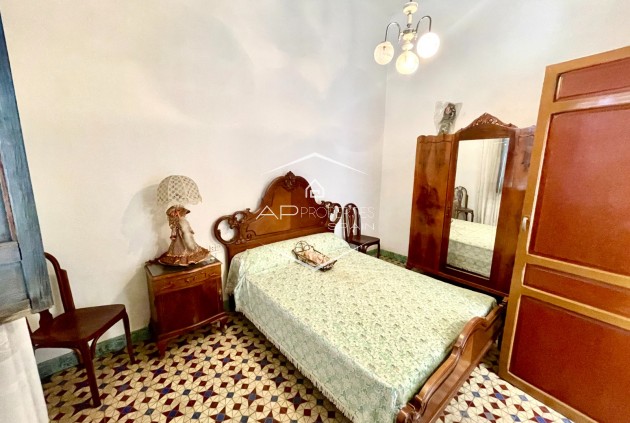 Resale - Villa - Detached -
La Romana - Villas de la Romana