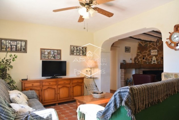 Resale - Villa - Detached -
La Alberquilla