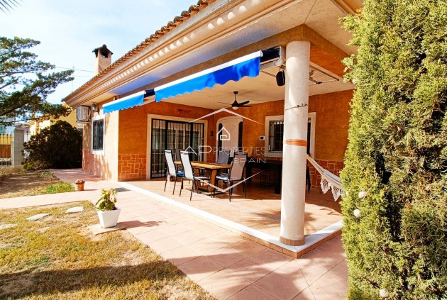 Resale - Villa / Detached -
Hondón de los Fráiles