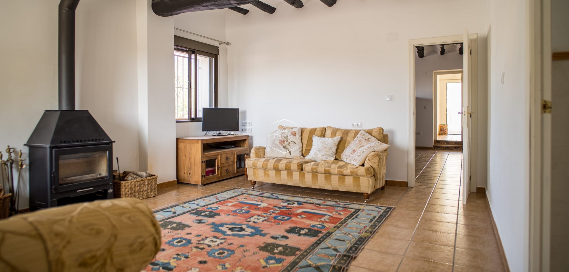 Herverkoop - Geschakelde woning -
Pinoso - El Paredon