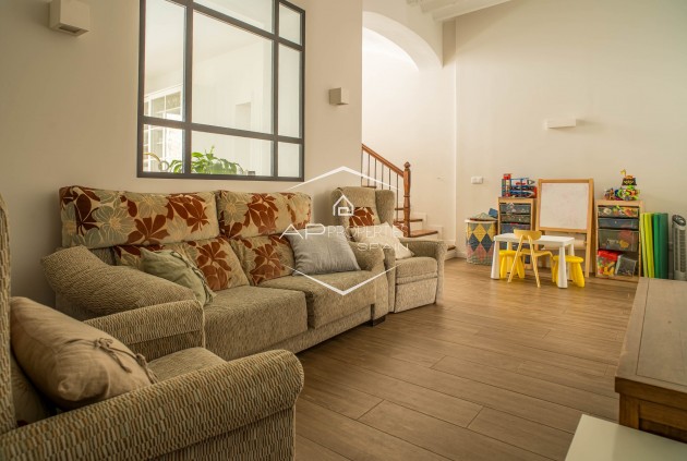 Reventa - Adosado -
Pinoso - Avenida Maisonnave 30