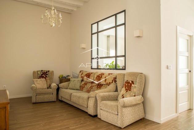 Reventa - Adosado -
Pinoso - Avenida Maisonnave 30