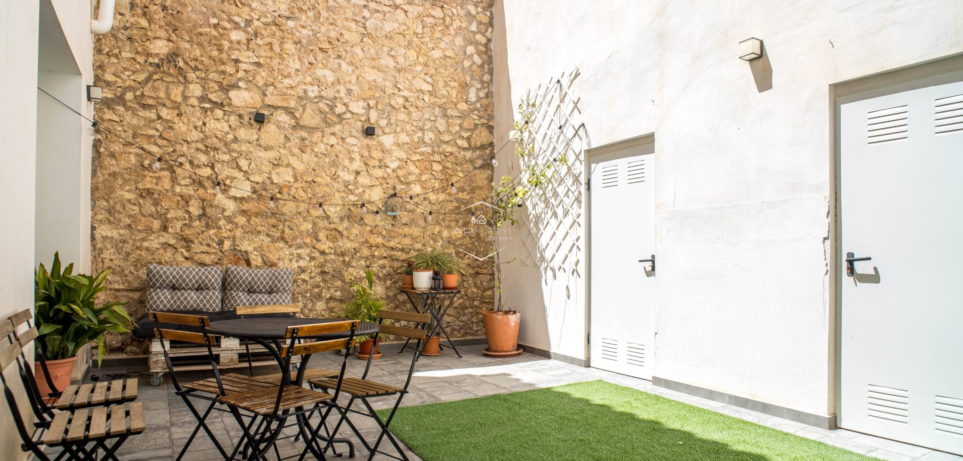 Reventa - Adosado -
Pinoso - Avenida Maisonnave 30