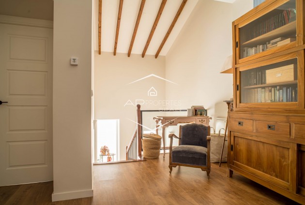Reventa - Adosado -
Pinoso - Avenida Maisonnave 30