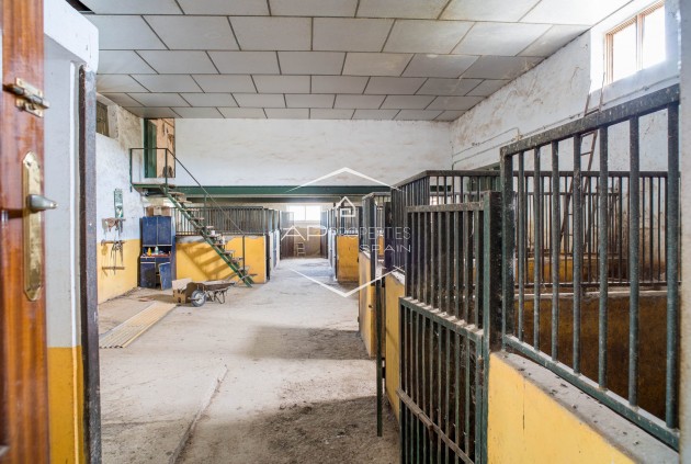 Herverkoop - Villa - Vrijstaand -
Monòver - Camí de Beties 5 be