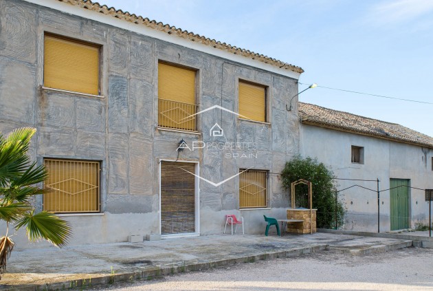 Herverkoop - Villa - Vrijstaand -
Monòver - Camí de Beties 5 be
