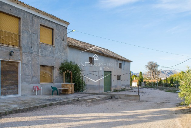 Herverkoop - Villa - Vrijstaand -
Monòver - Camí de Beties 5 be