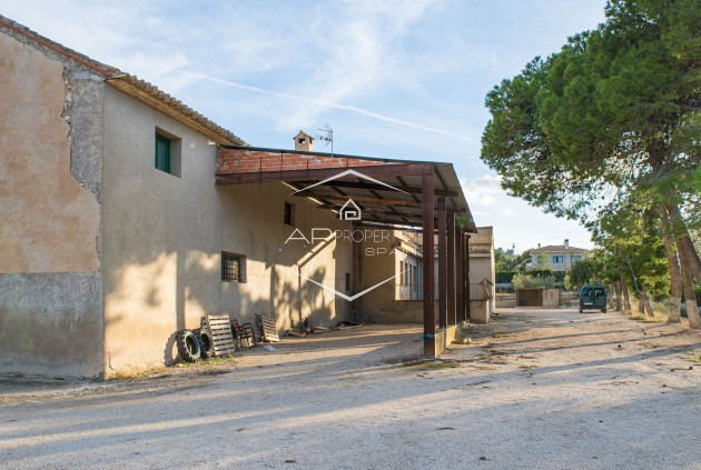 Herverkoop - Villa - Vrijstaand -
Monòver - Camí de Beties 5 be