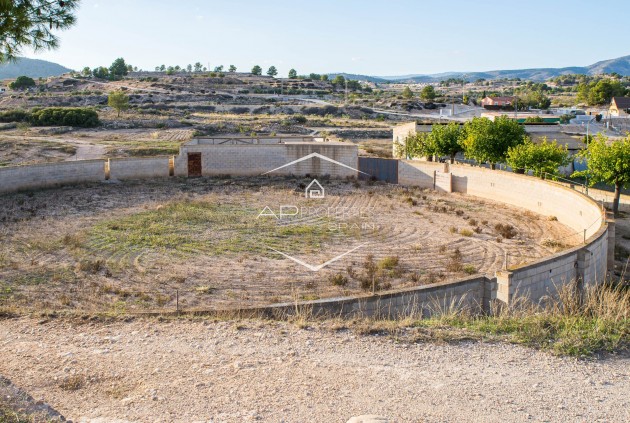 Herverkoop - Villa - Vrijstaand -
Monòver - Camí de Beties 5 be