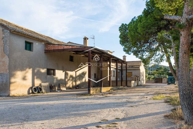 Herverkoop - Villa - Vrijstaand -
Monòver - Camí de Beties 5 be
