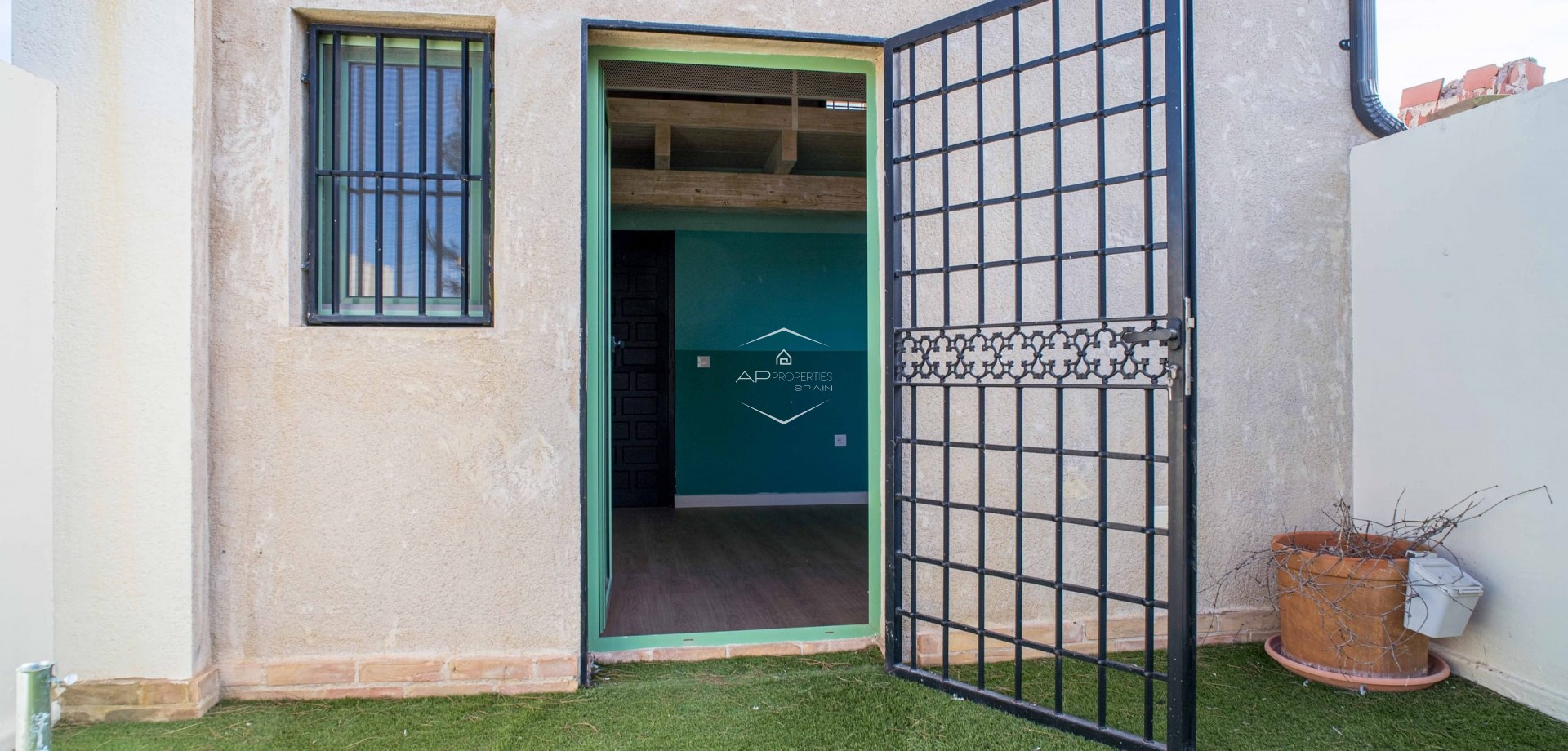 Reventa - Adosado -
Casas Pastor