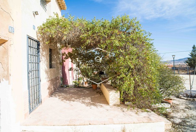 Reventa - Adosado -
Casas Pastor