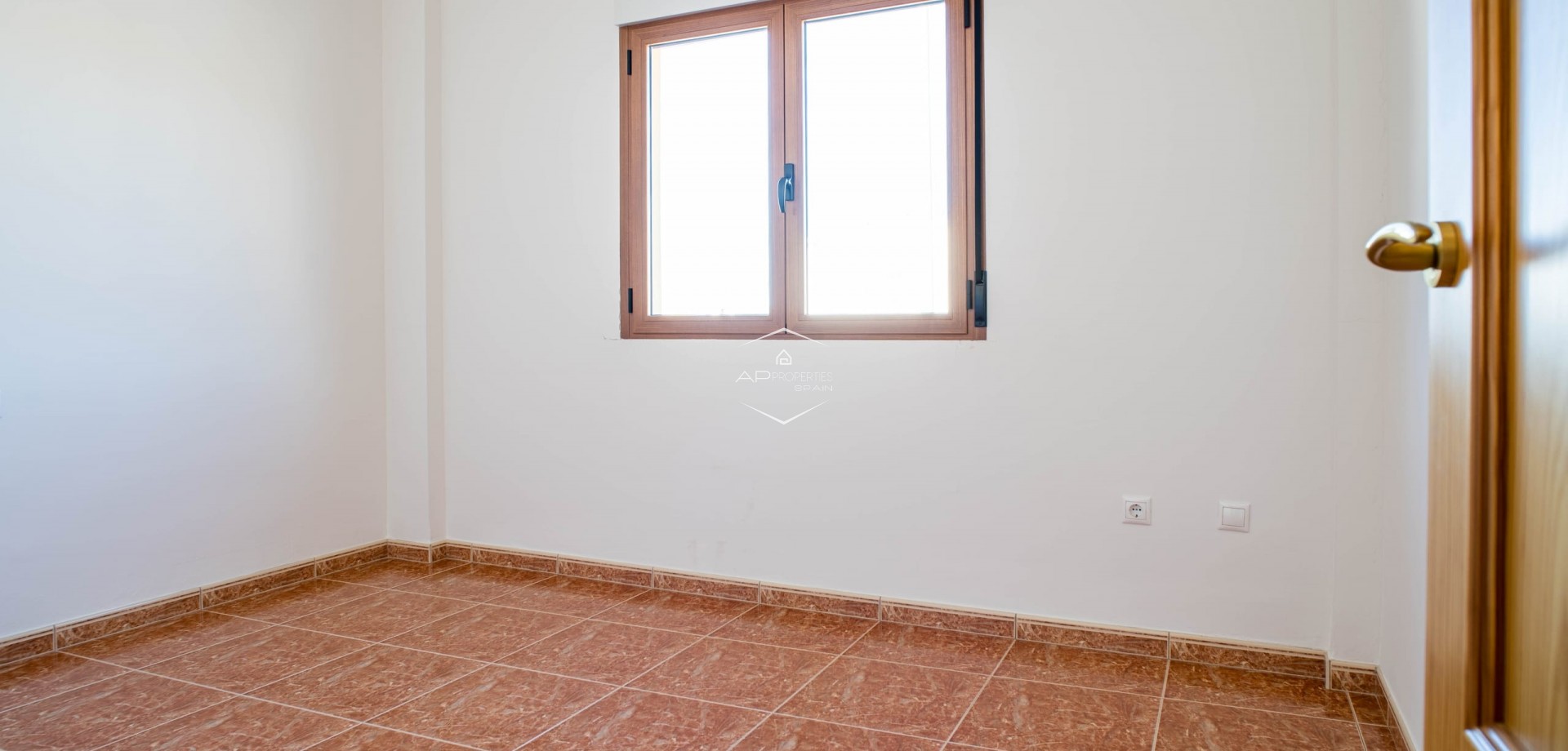 Odsprzedaż - Szeregowiec -
Pinoso - Calle Dalias 1