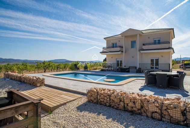 Resale - Villa - Detached -
Lel