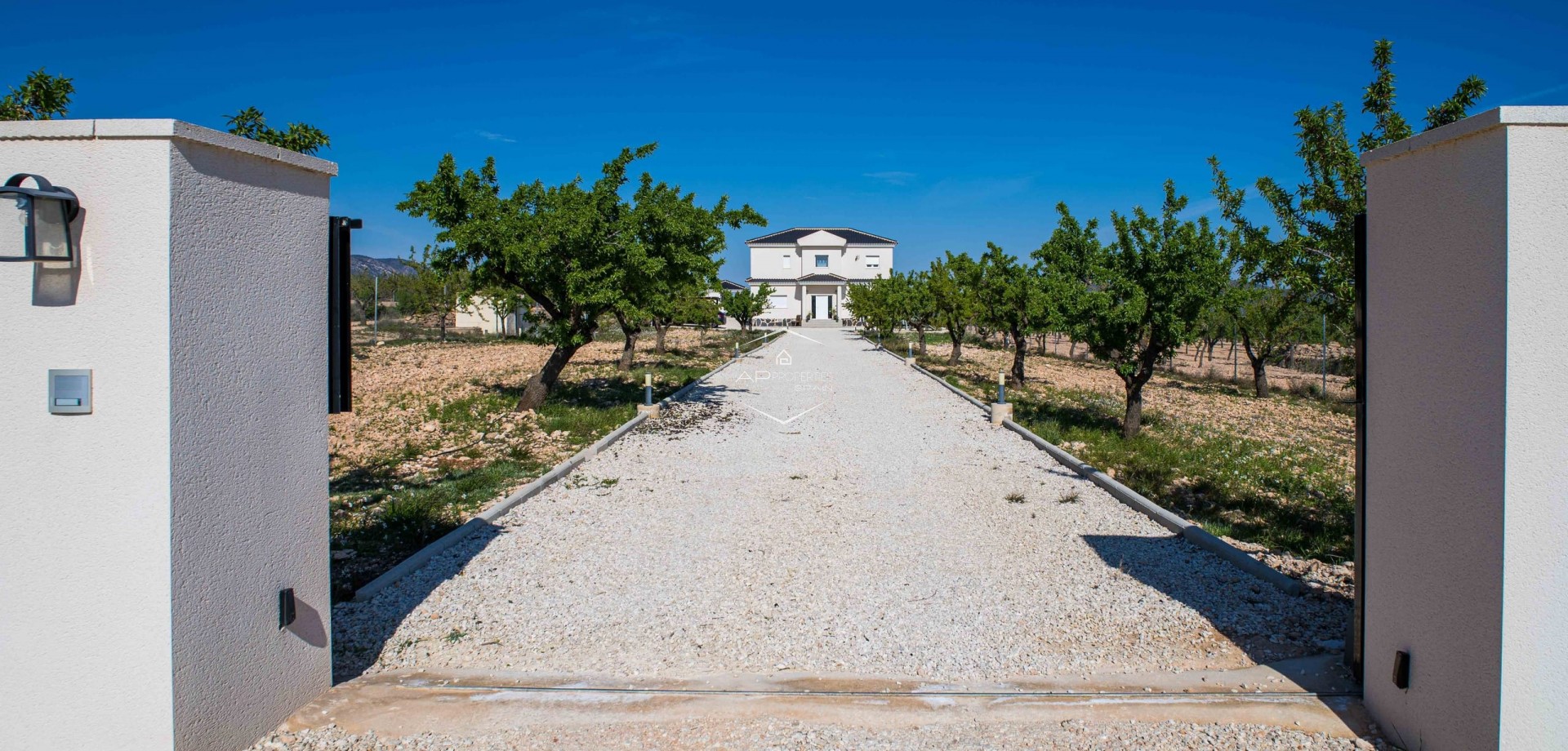Resale - Villa - Detached -
Lel