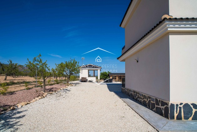 Resale - Villa - Detached -
Lel