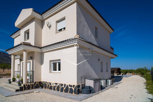 Resale - Villa - Detached -
Lel