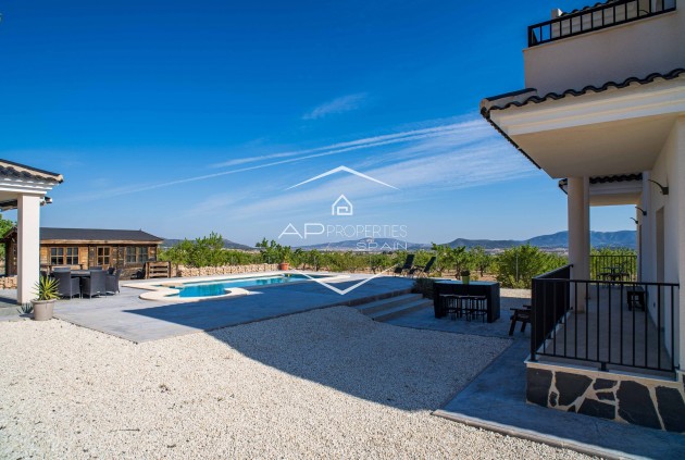 Resale - Villa - Detached -
Lel