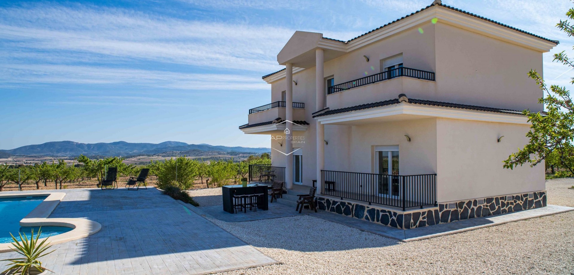 Resale - Villa - Detached -
Lel