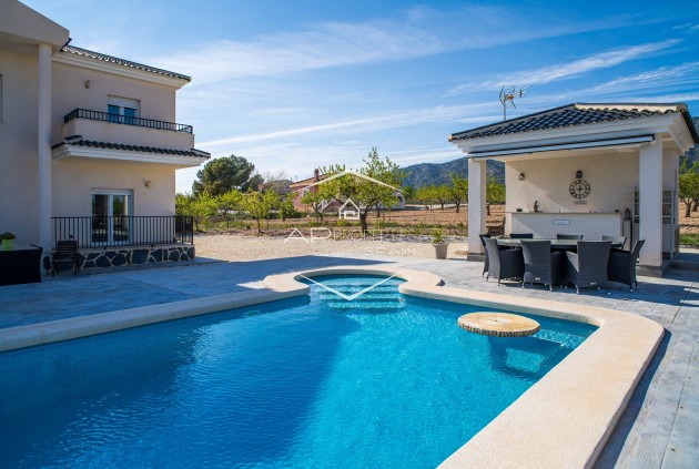 Resale - Villa - Detached -
Lel