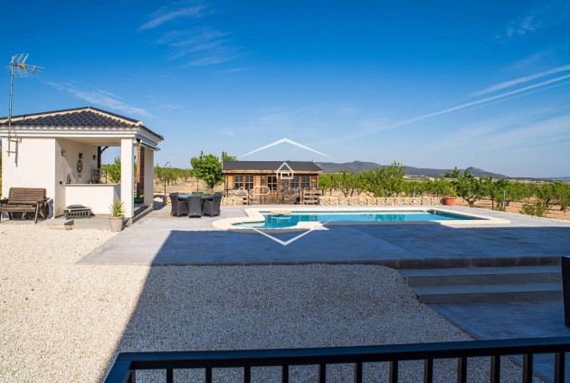 Resale - Villa - Detached -
Lel