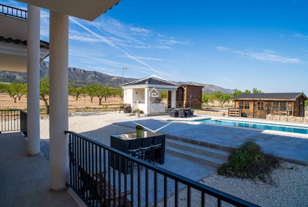 Resale - Villa - Detached -
Lel