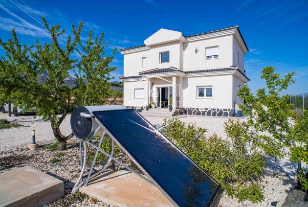 Resale - Villa - Detached -
Lel