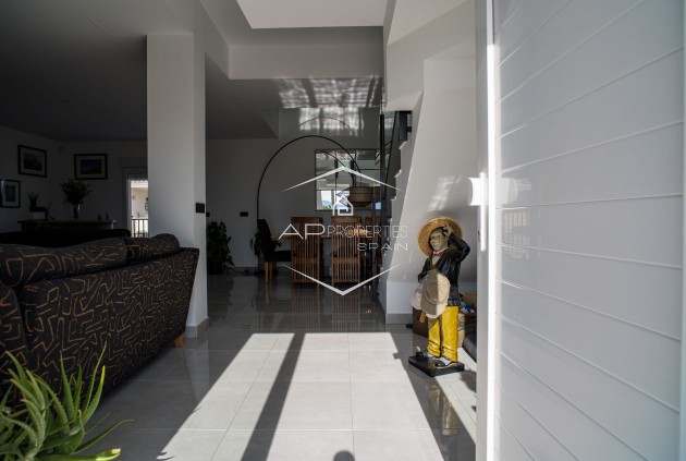 Resale - Villa - Detached -
Lel